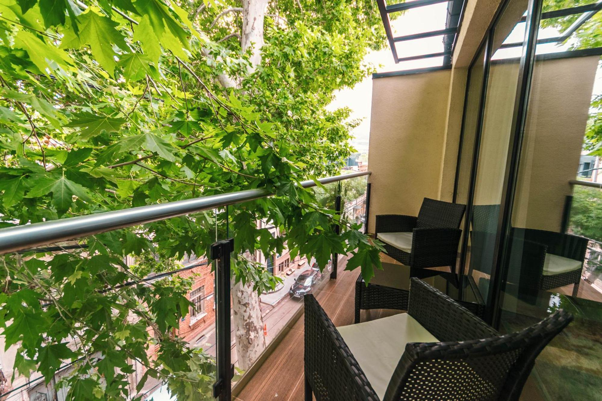 Hotel Adora Tbilisi Ngoại thất bức ảnh