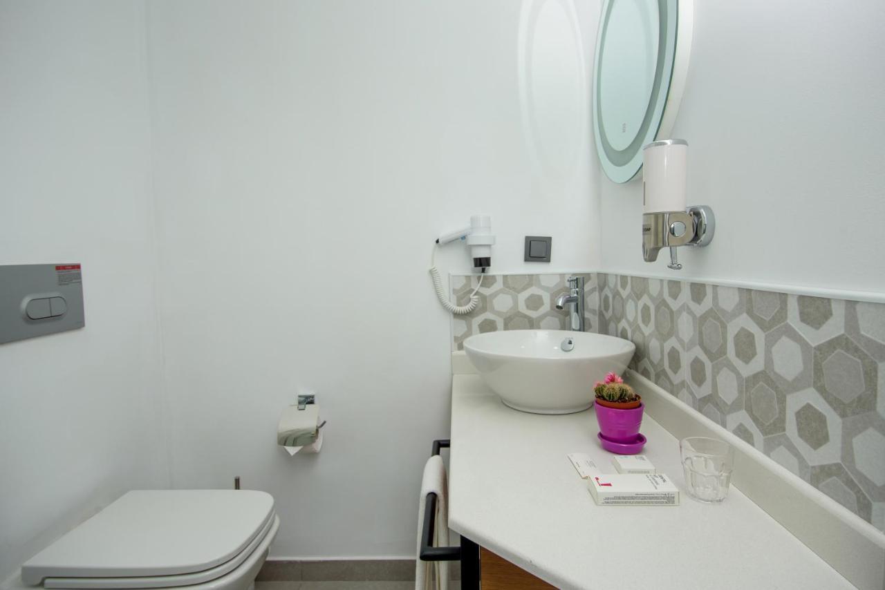 Hotel Adora Tbilisi Ngoại thất bức ảnh