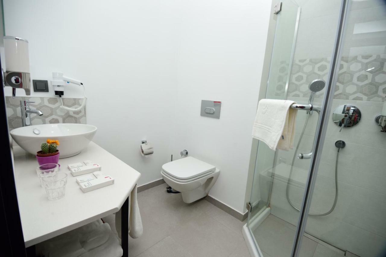 Hotel Adora Tbilisi Ngoại thất bức ảnh